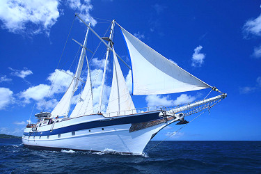 Island Windjammers Diamant Cruise: Expert Review (2023)